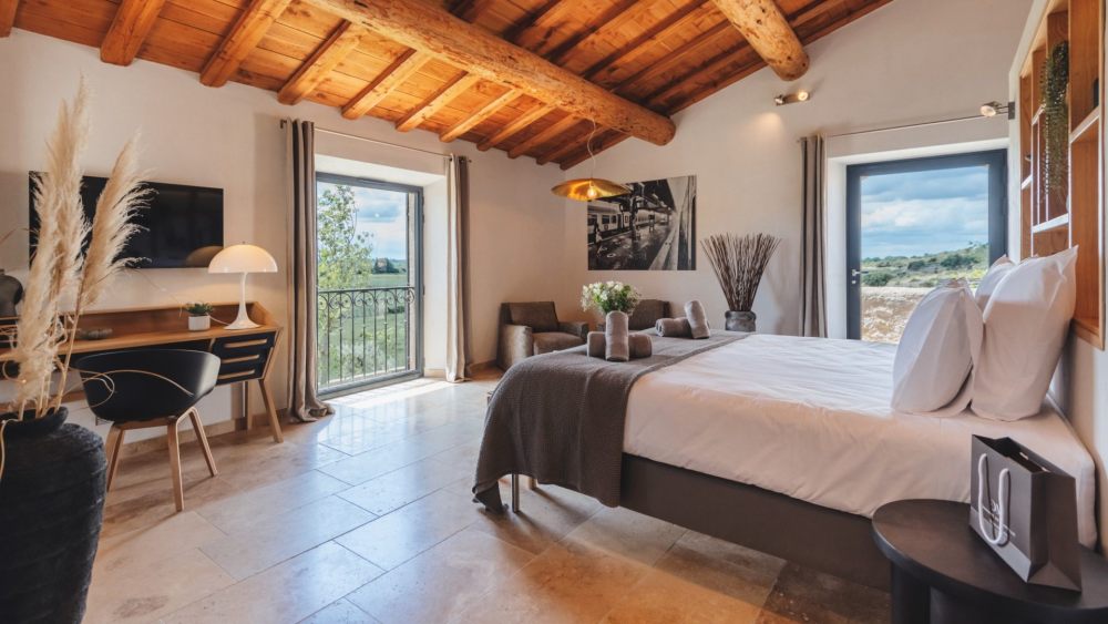 Photographs of Mas de l’Atlas villa in Provence - Image 41 of 45