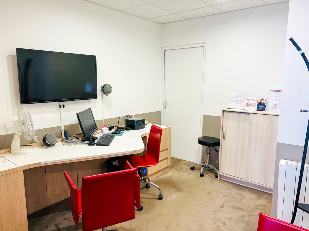 Magasin audioprothesiste 130 rue Saint Jean 14000 CAEN intérieur