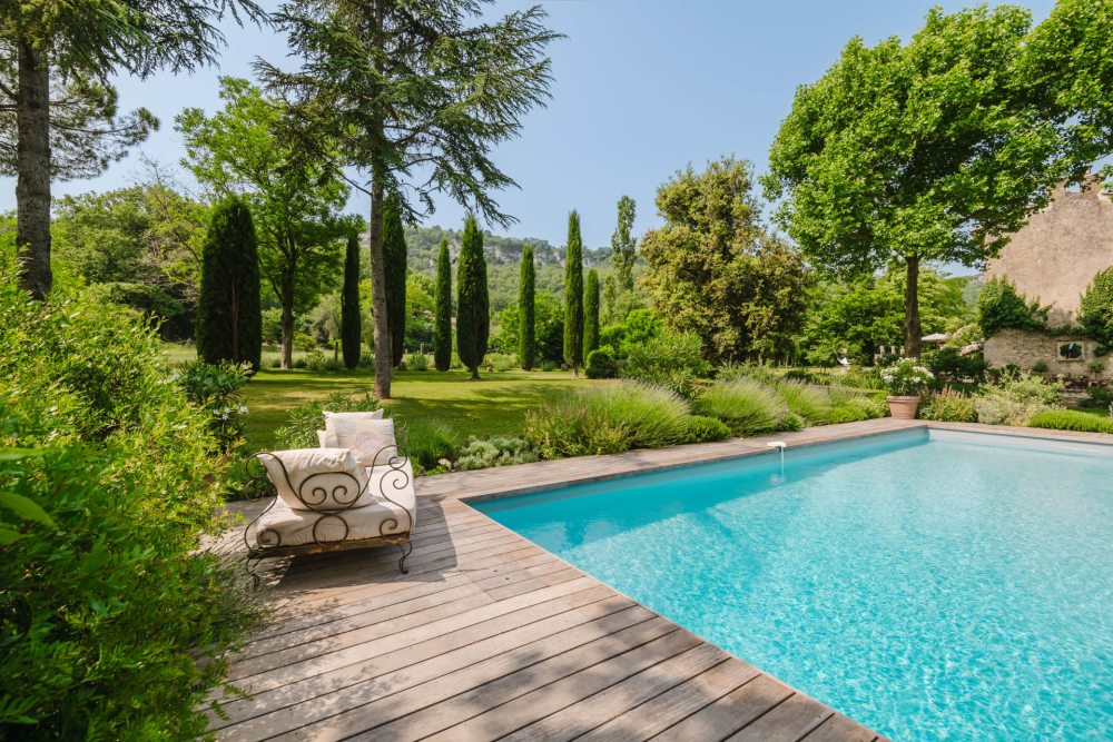 Photographs of Mas des Bleuets villa in Provence - Image 2 of 44
