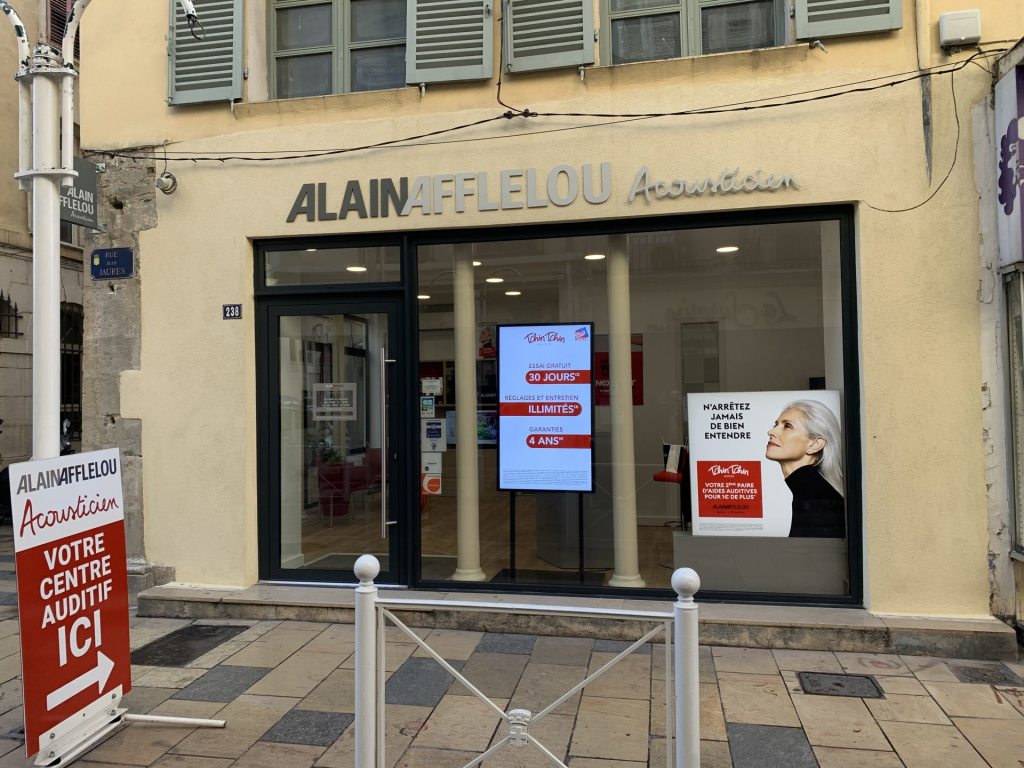 Magasin Opticien C.C. Carrefour - 55 chemin de la Bouyère 83190 OLLIOULES