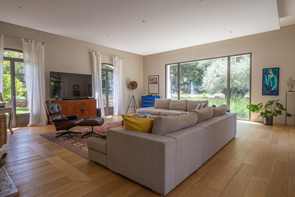 Photographs of Bastide des Carrieres villa in Provence - Image 15 of 43