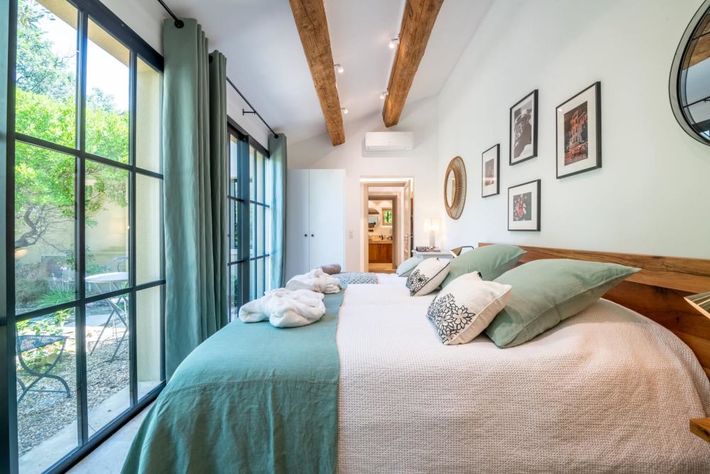 Photographs of Mas de la Caume villa in Provence - Image 32 of 52