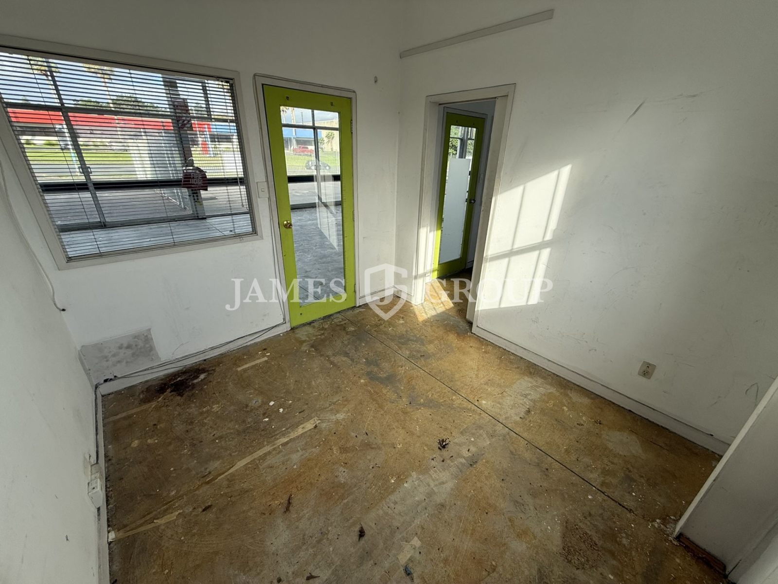 High Profile Secure Yard + Retail Area