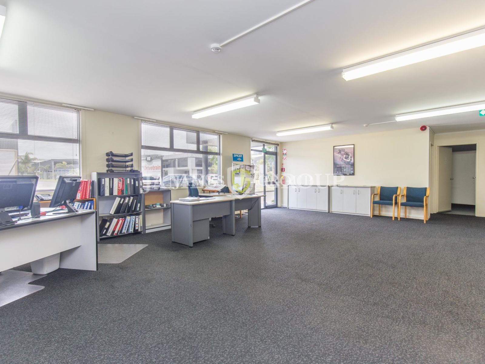 Drive-around Access & 7 Roller Doors | 1,681m²