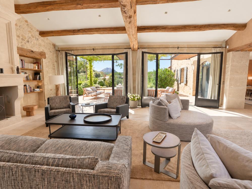 Photographs of New! Mas des Rêves villa in Provence - Image 7 of 47