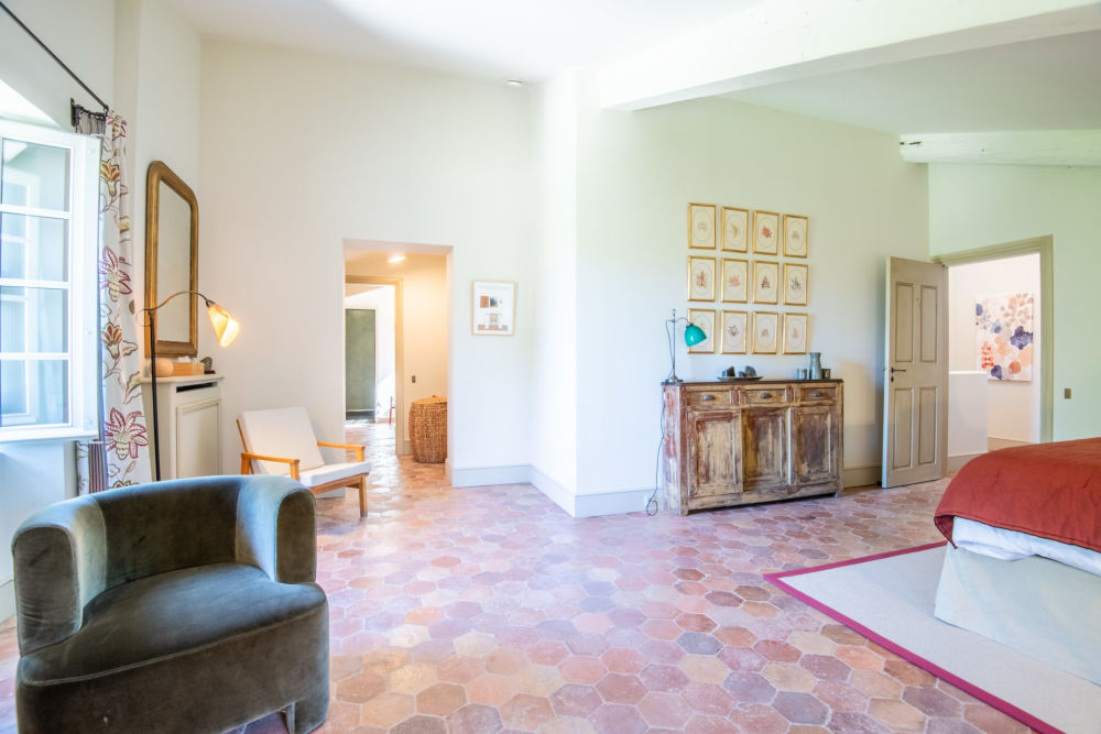 Photographs of Mas des Pierres villa in Provence - Image 48 of 60
