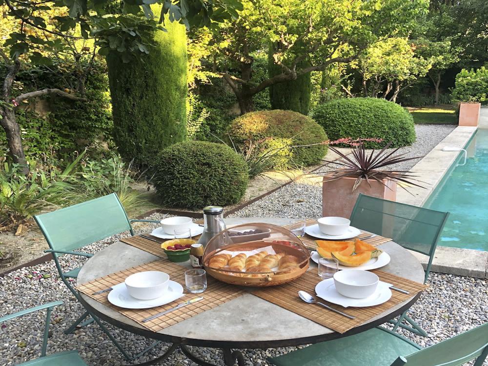 Photographs of Mas des Roitelets villa in Provence - Image 23 of 26