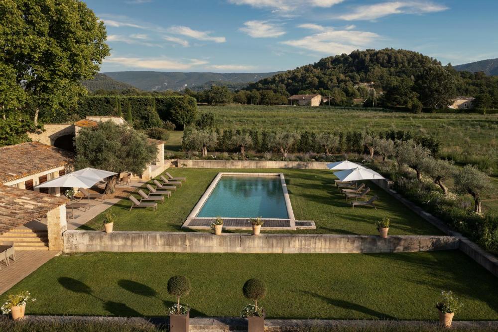 Photographs of Bastide du Calavon villa in Provence - Image 15 of 57