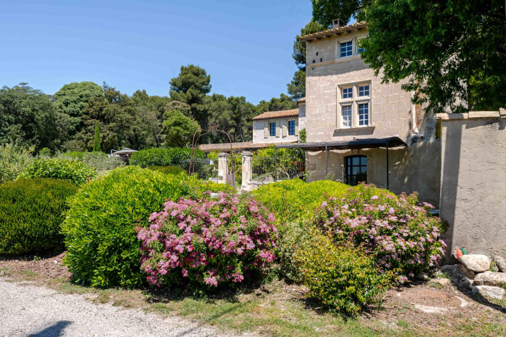 Photographs of Mas de la Tourelle villa in Provence - Image 4 of 55