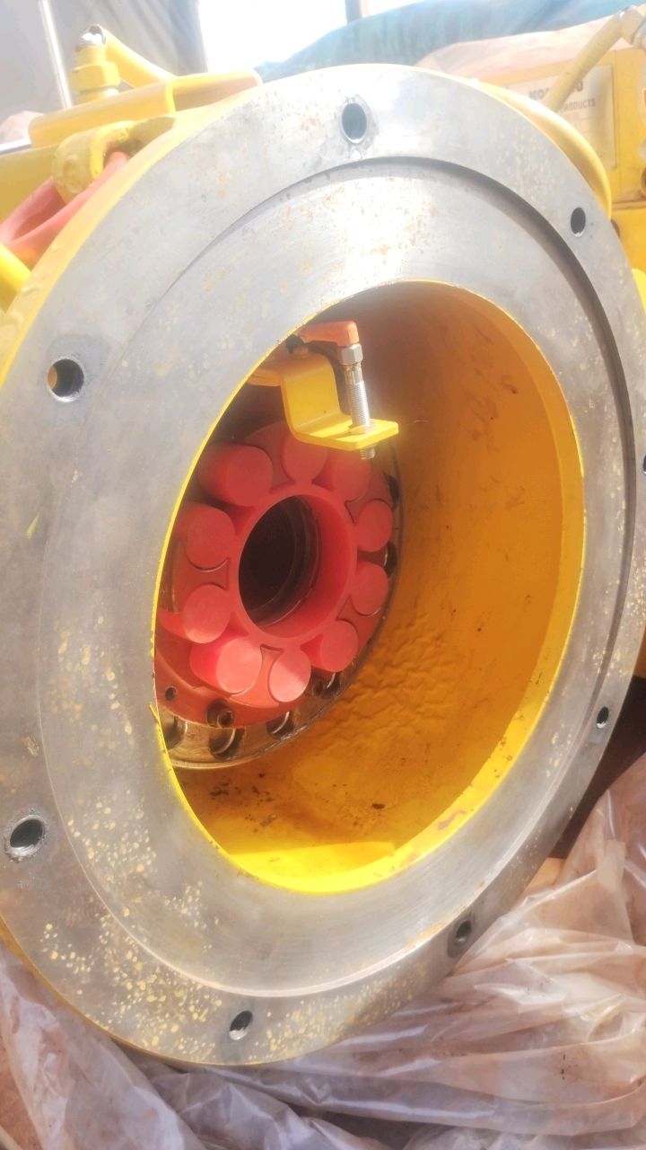 Komatsu MVT80041Surface Sizer Crushing Equipment