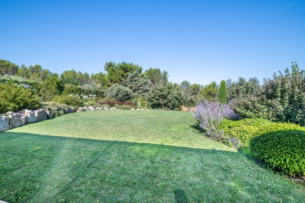 Photographs of Mas des Mimosas villa in Provence - Image 45 of 47