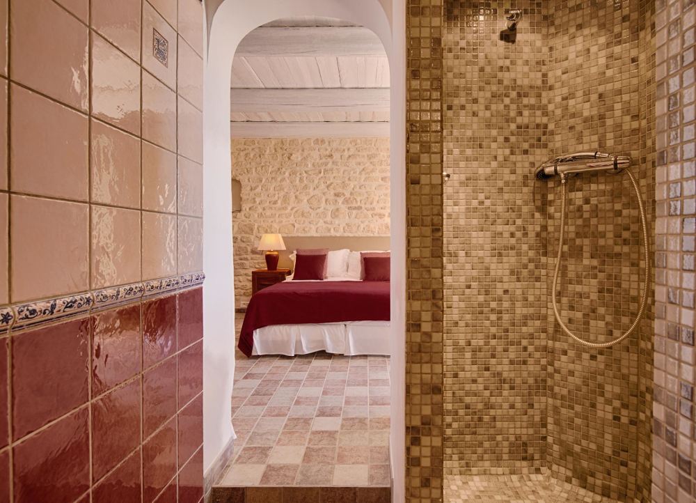 Photographs of Le Mas de la Route Neuve villa in Provence - Image 33 of 45