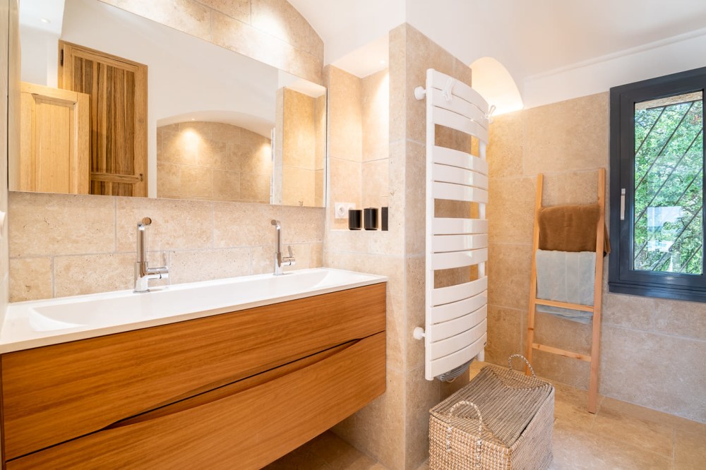 Photographs of Villa du Bougainvillier villa in Provence - Image 26 of 29