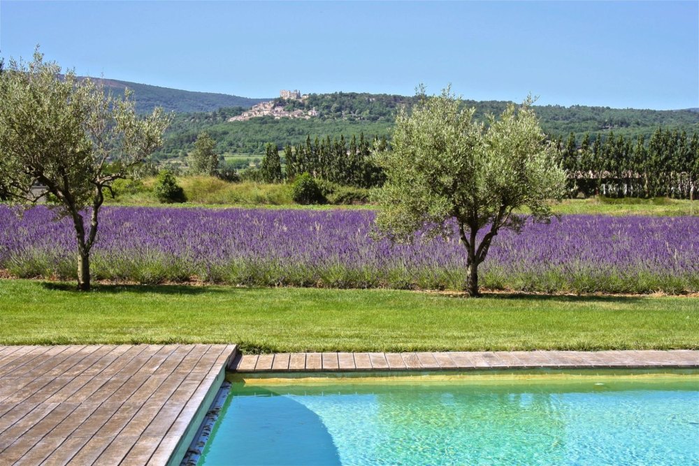 Photographs of Mas du Fournil villa in Provence - Image 3 of 47