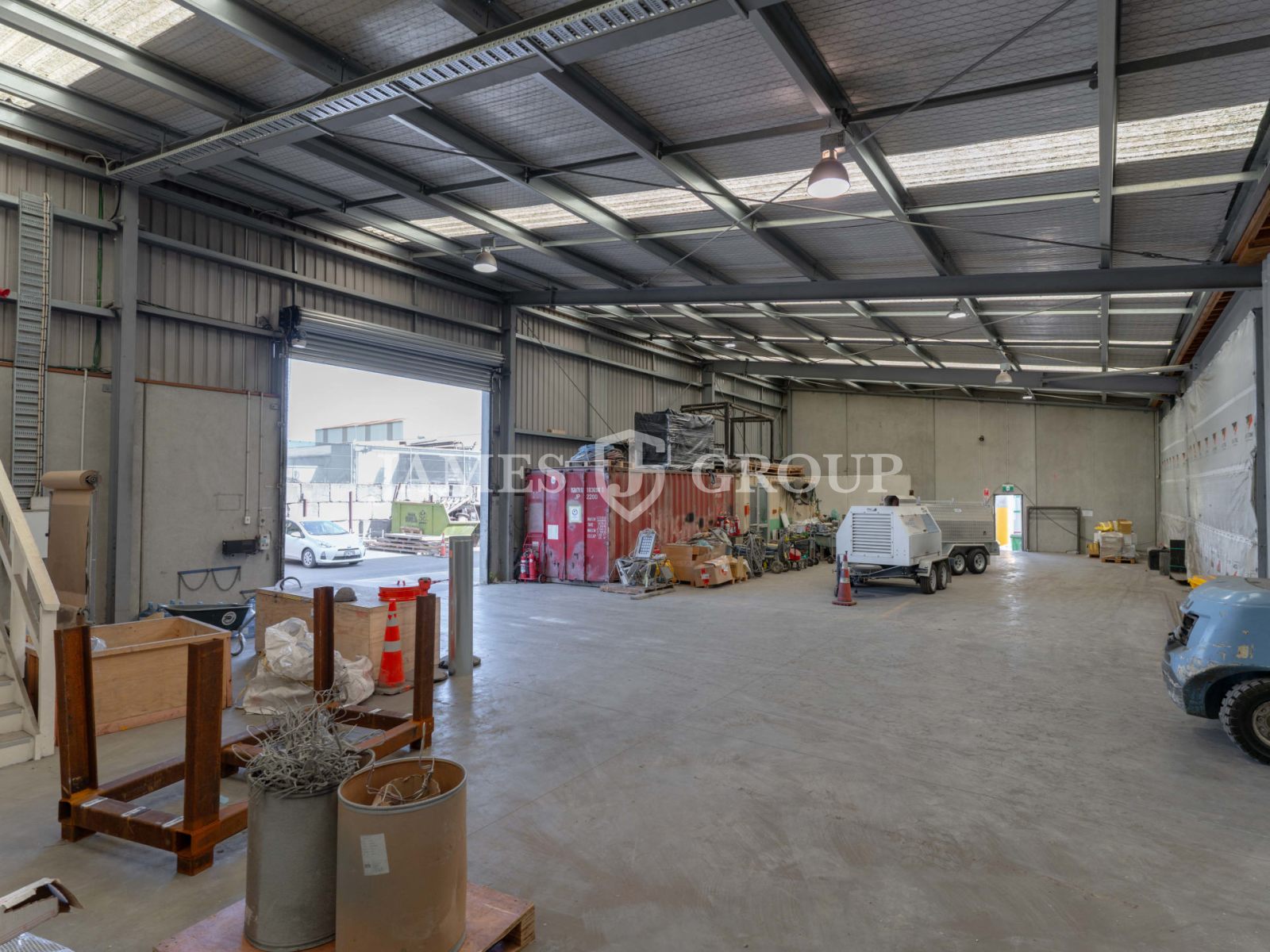Functional Tilt-slab Warehouse With Office
