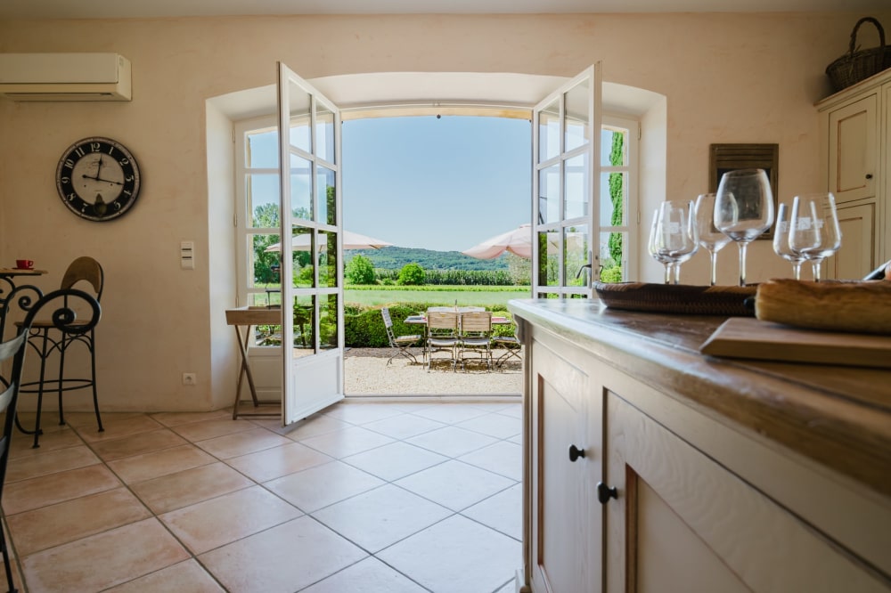 Photographs of Mas du Fournil villa in Provence - Image 13 of 47