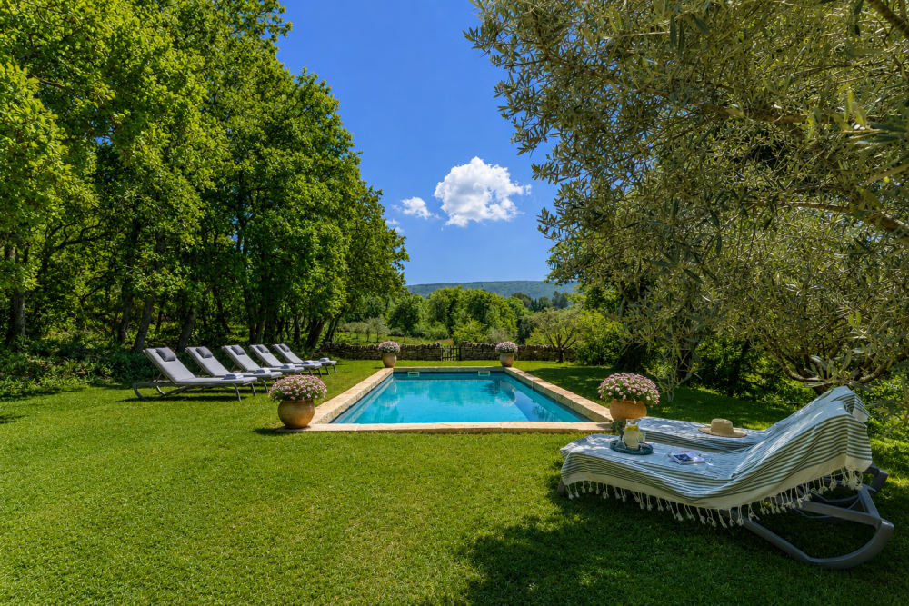 Photographs of Le Mas des Amandiers villa in Provence - Image 19 of 41