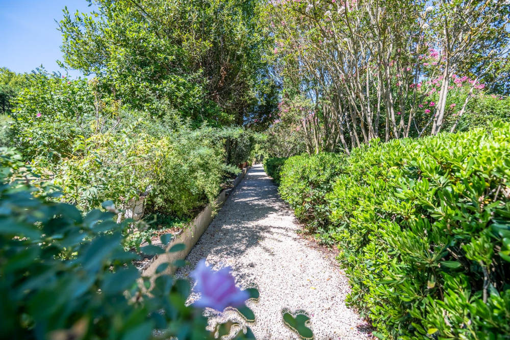 Photographs of Mas de Pagnol villa in Provence - Image 38 of 39