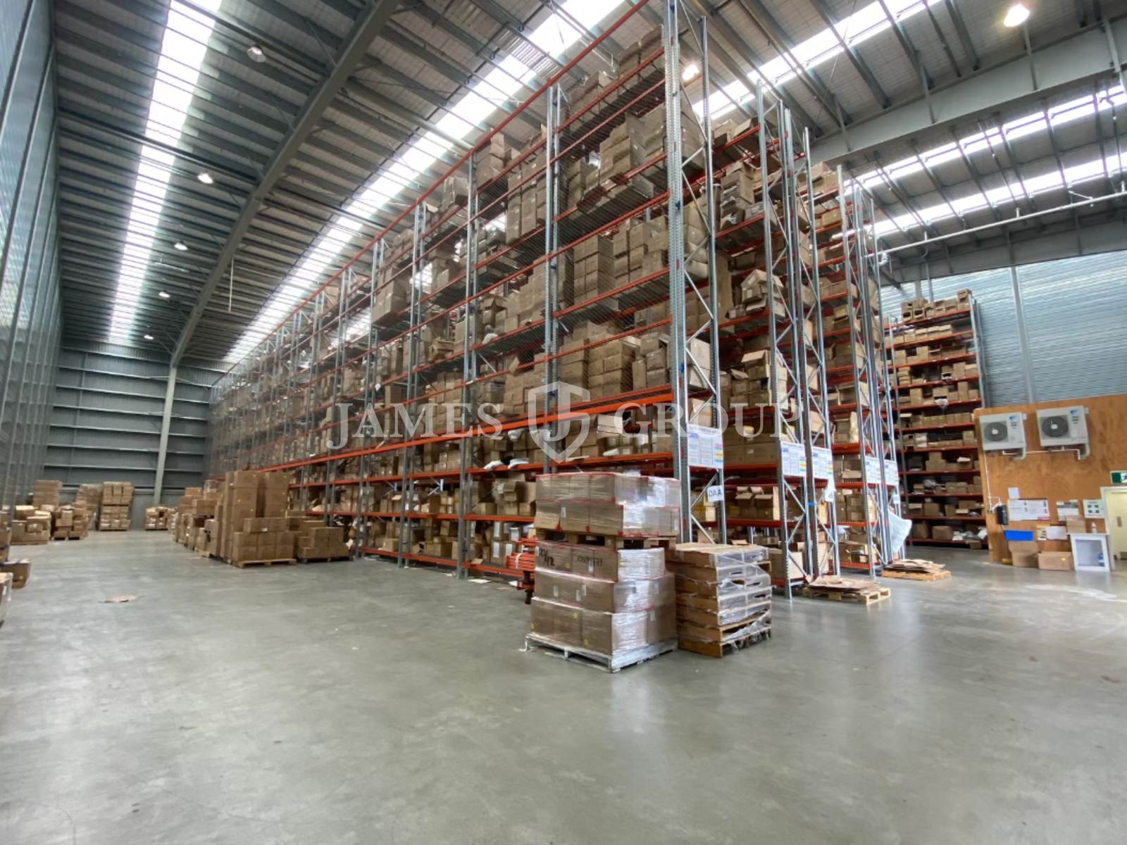 Auckland Airport Warehouse | Racking Available