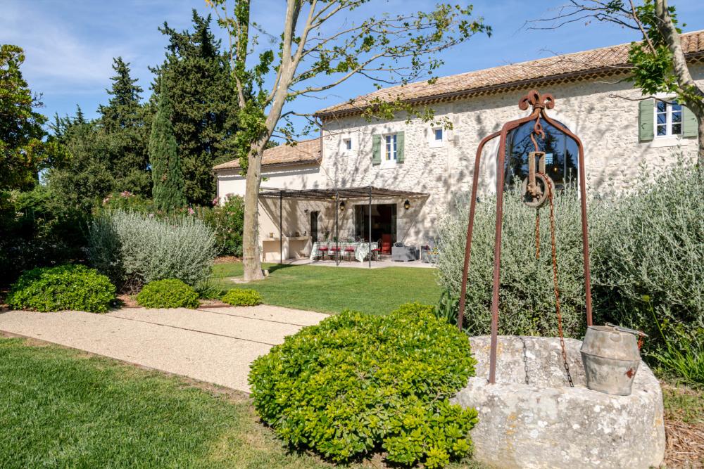 Photographs of Mas du Lauzange villa in Provence - Image 18 of 43