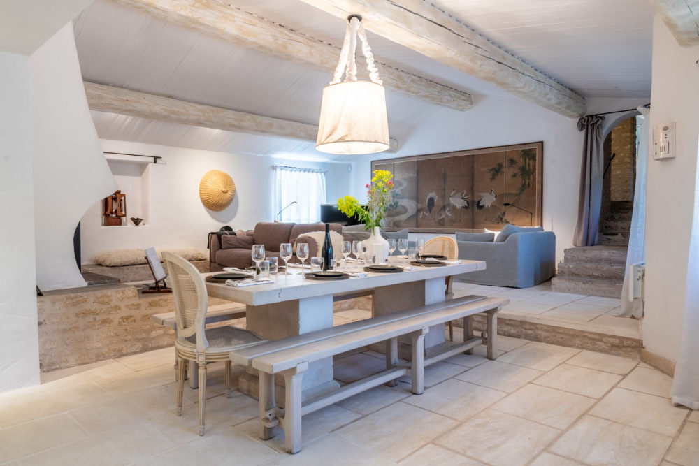Photographs of Mas la Gineste villa in Provence - Image 14 of 46