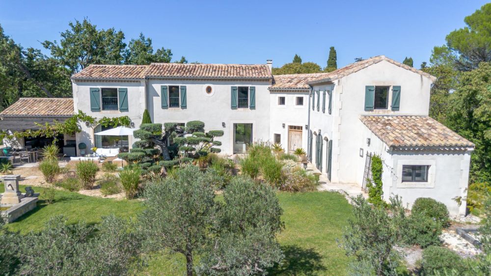 Photographs of Villa Crépuscule villa in Provence - Image 2 of 43