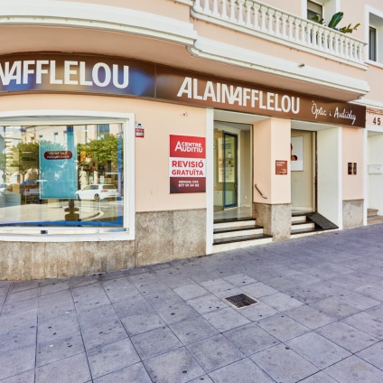 Tienda audiólogo Avinguda Santa Bàrbara, 45 43870 Amposta interior