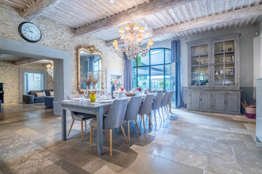 Photographs of Bastide de la Senancole villa in Provence - Image 10 of 52