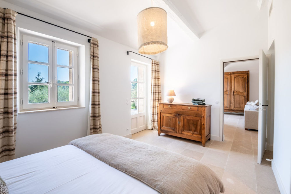 Photographs of Mas des Promesses villa in Provence - Image 42 of 52