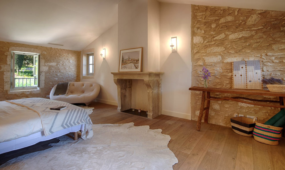 Photographs of Mas Daudet villa in Provence - Image 17 of 40