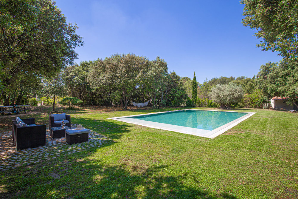 Photographs of Bastide des Carrieres villa in Provence - Image 17 of 43