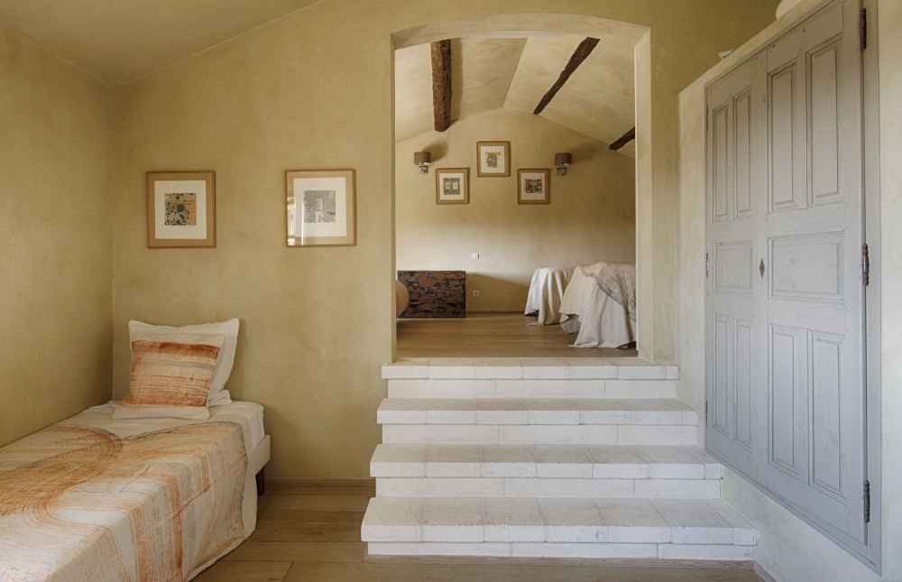 Photographs of L’Aqueduc villa in Provence - Image 31 of 37