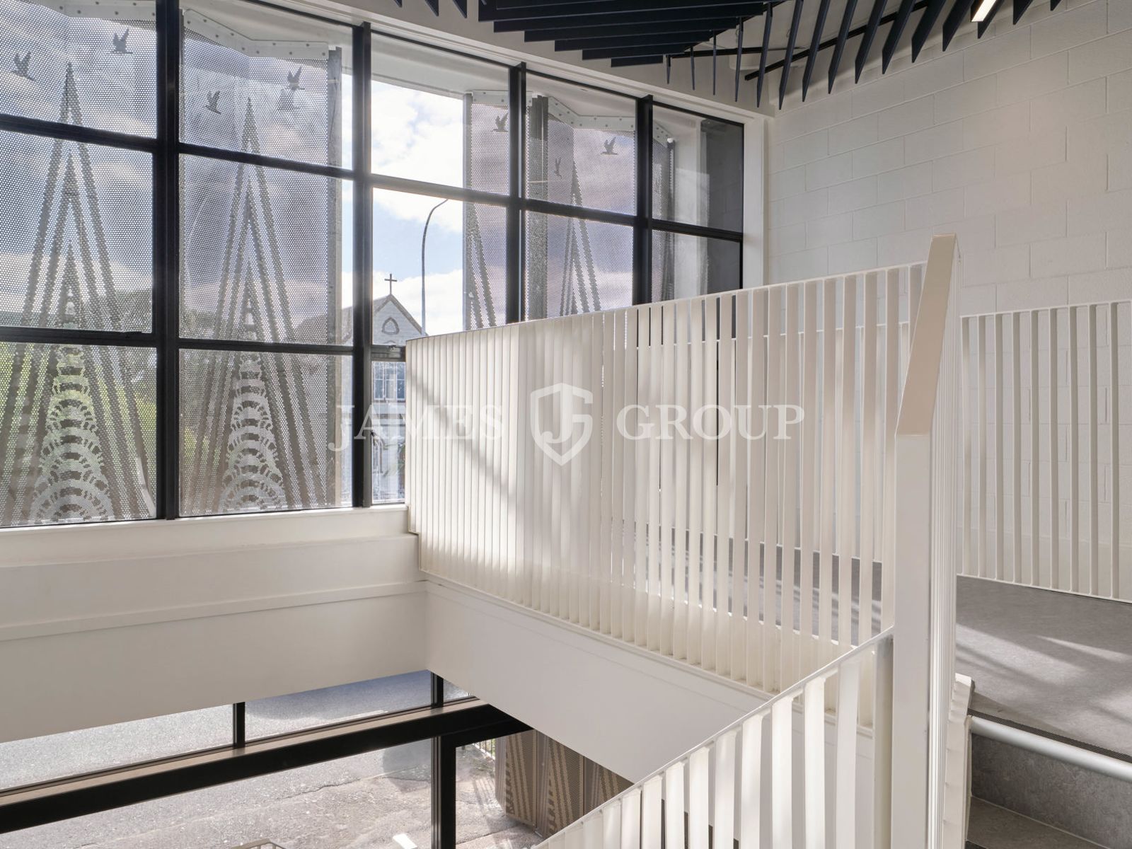 Modern 105m² Penrose Office With Onsite Parking