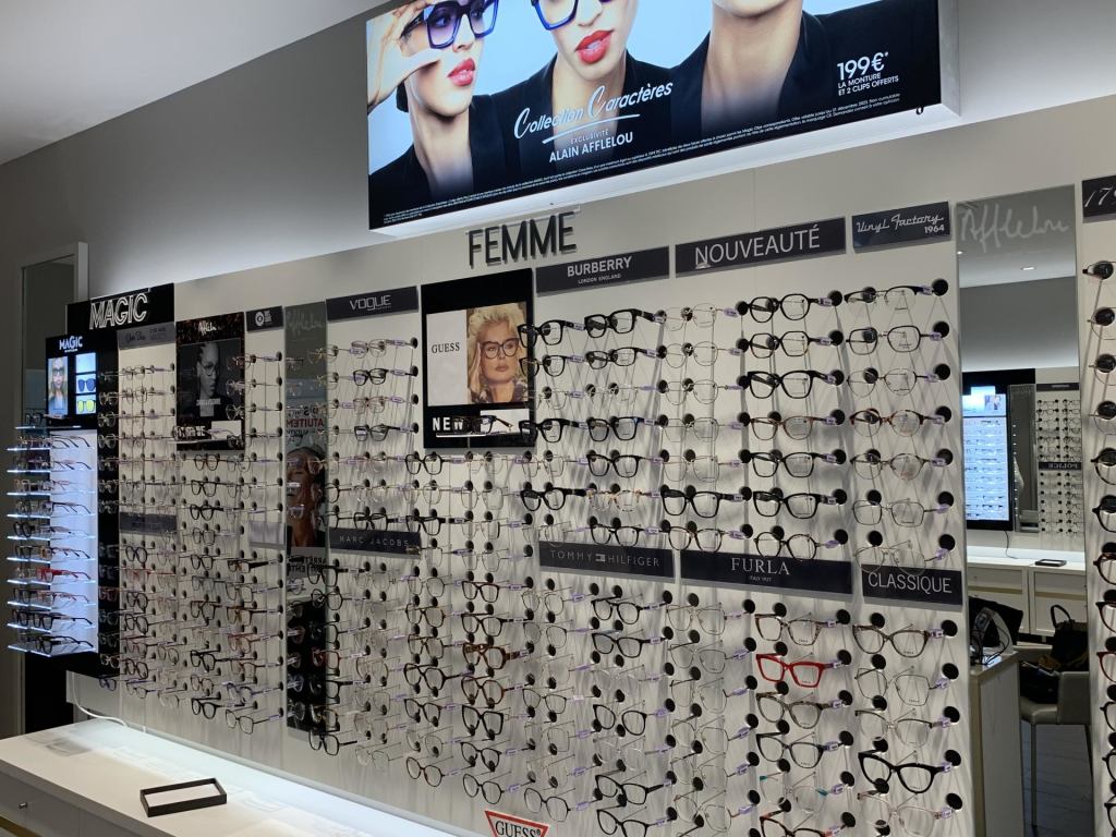 Magasin Opticien C.C. E.Leclerc - Z.I. 11300 LIMOUX intérieur