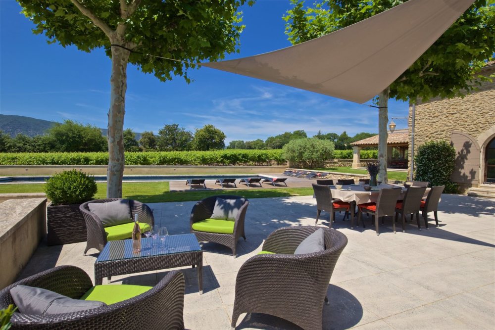 Photographs of Mas des Platanes villa in Provence - Image 35 of 36