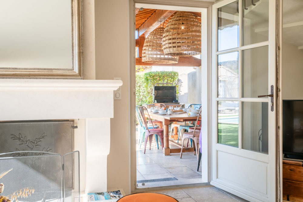 Photographs of Mas des Rabassiers villa in Provence - Image 9 of 32