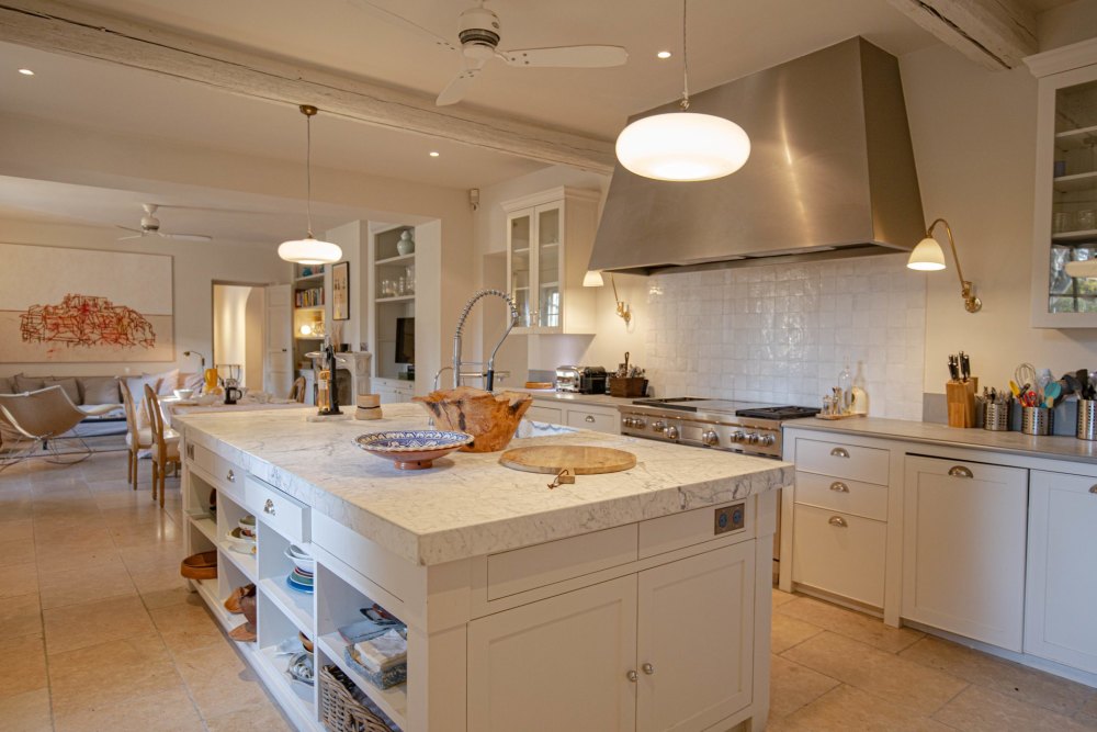 Photographs of Mas du Calanquet villa in Provence - Image 9 of 44
