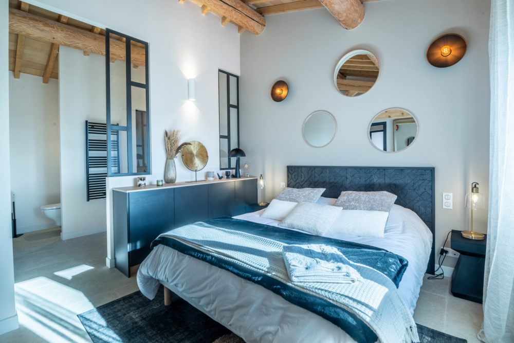 Photographs of Mas des Flaneries villa in Provence - Image 20 of 36