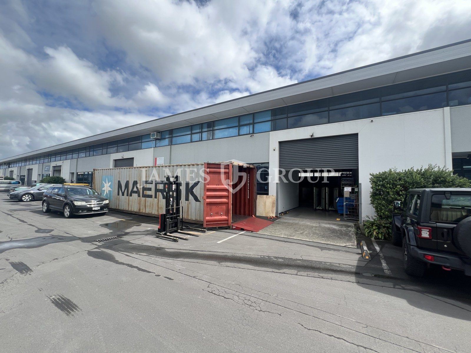 Well-presented Unit In Tidy Complex | 540sqm