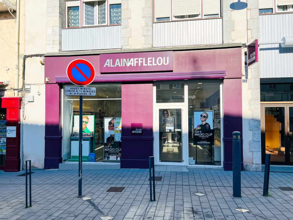 Magasin Opticien 24 rue du Général Ducournau 64300 ORTHEZ extérieur