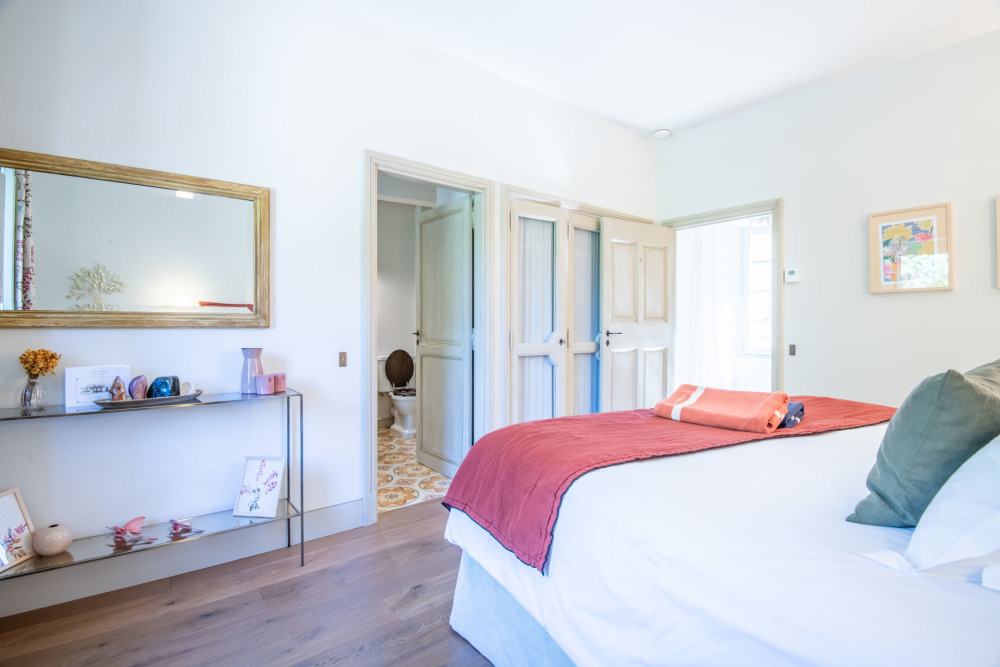 Photographs of Mas des Pierres villa in Provence - Image 29 of 60