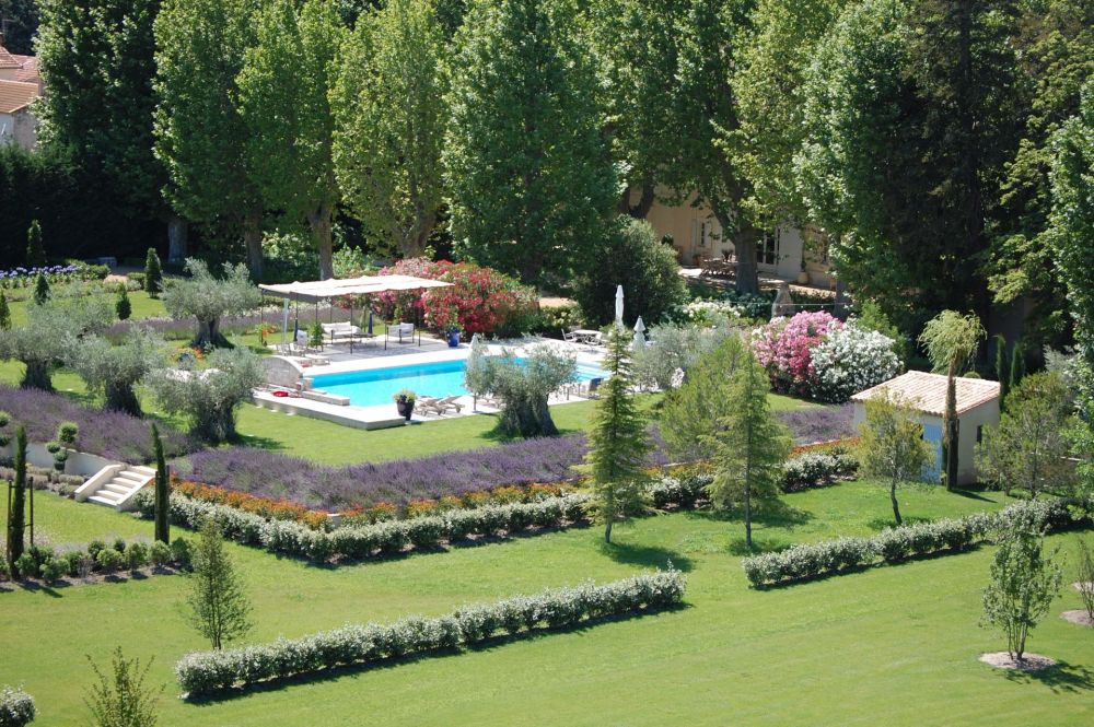 Photographs of Domaine de Fontclair villa in Provence - Image 2 of 60
