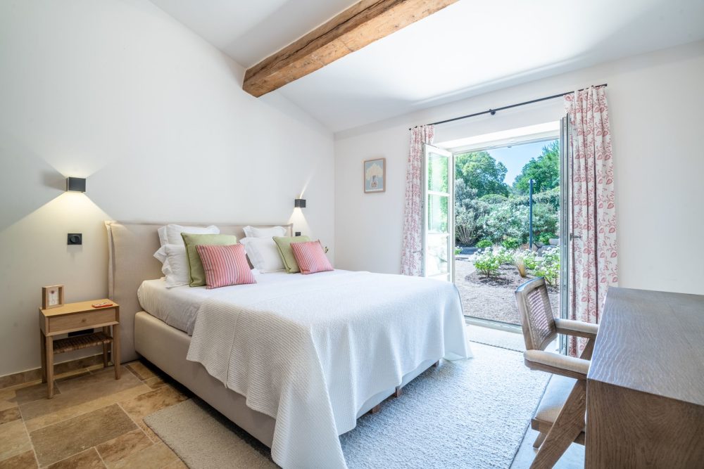 Photographs of Mas des Mimosas villa in Provence - Image 22 of 47