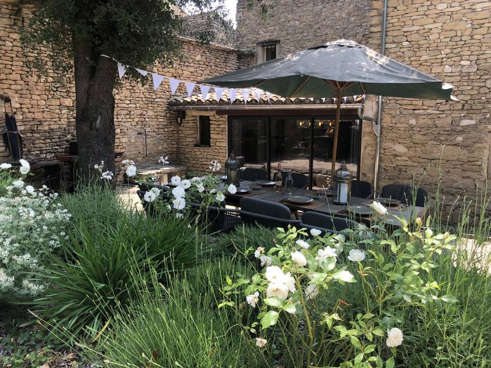 Photographs of Mas des Roitelets villa in Provence - Image 4 of 26