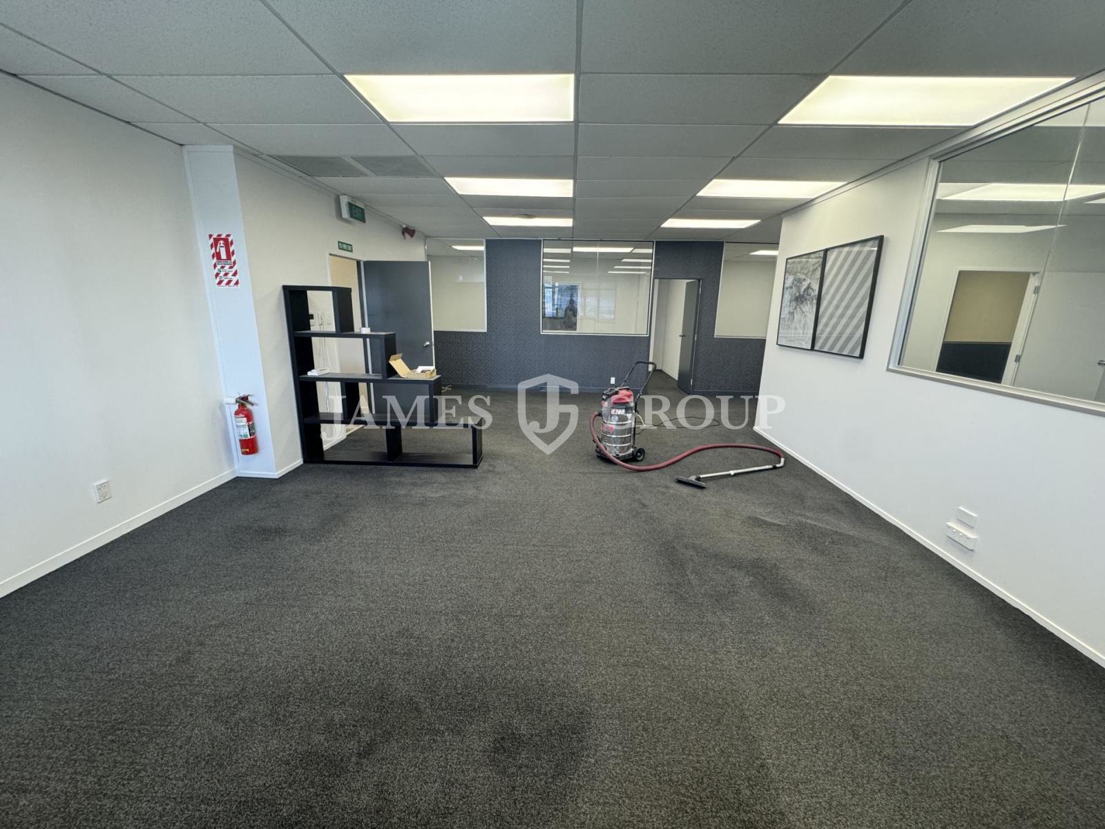 Quality Kingsland Office