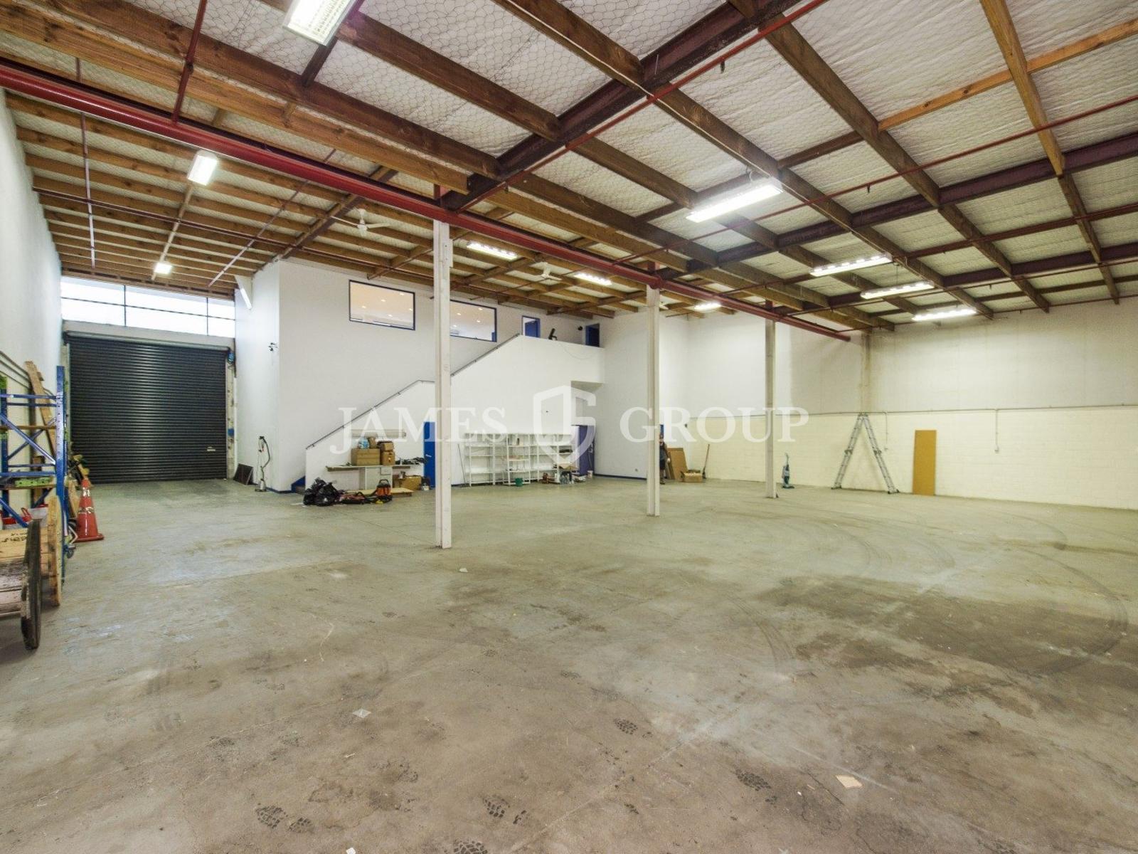 Well-presented Unit In Tidy Complex | 540sqm