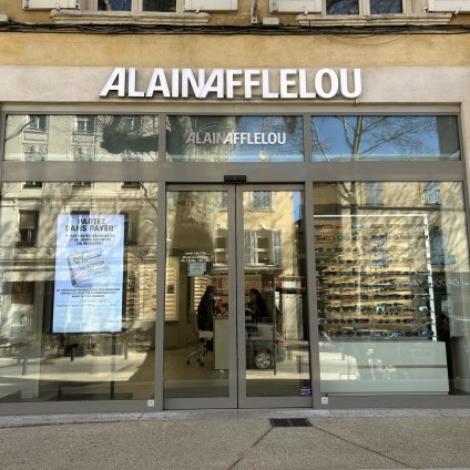 Magasin Opticien 7 cours Carnot 13300 SALON-DE-PROVENCE