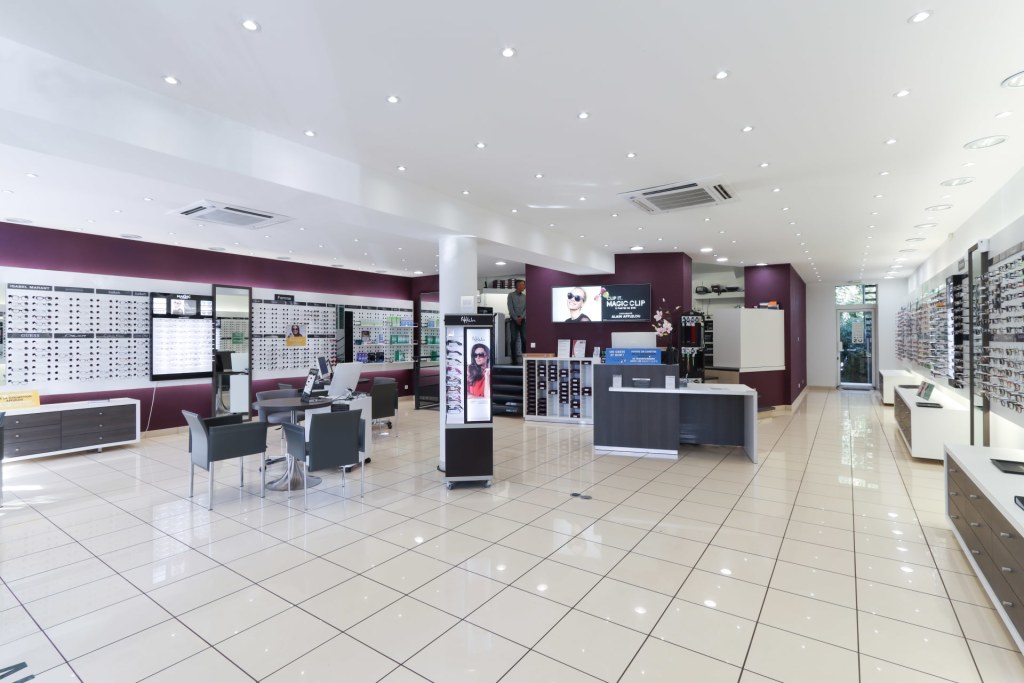 Magasin Opticien 39 cours Aristide-Briand 08000 CHARLEVILLE-MÉZIÈRES intérieur