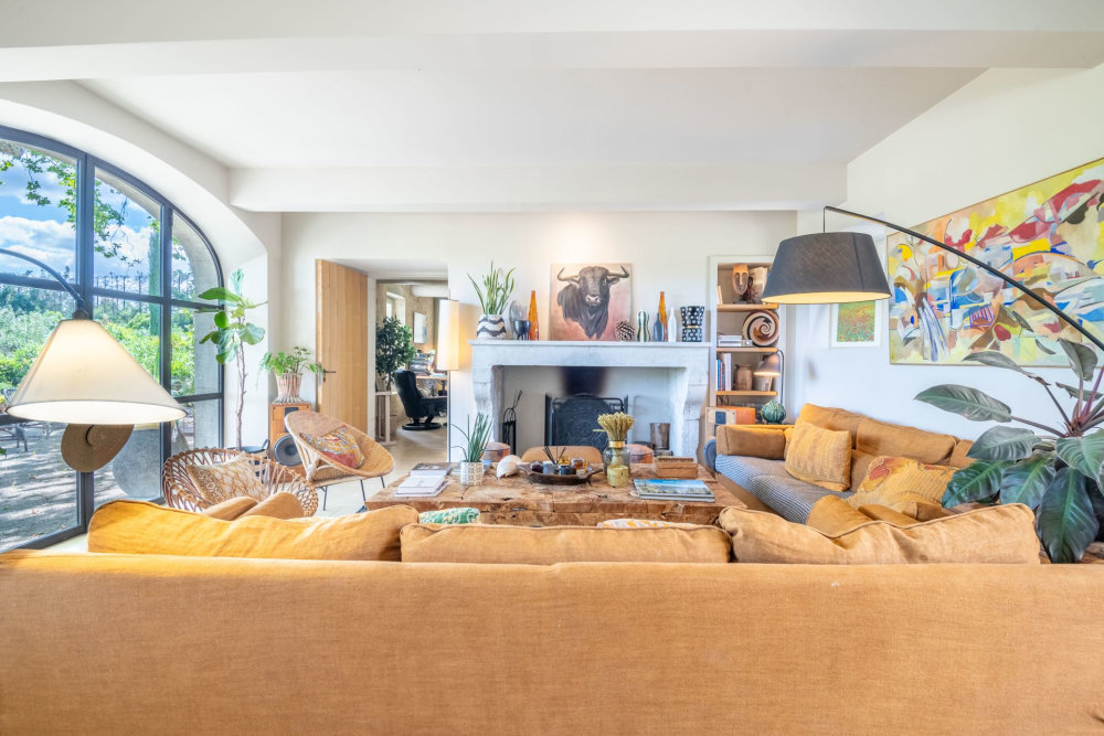 Photographs of Mas Le Nectar villa in Provence - Image 7 of 53