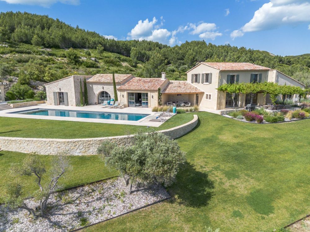 Photographs of Mas Allure villa in Provence - Image 1 of 60